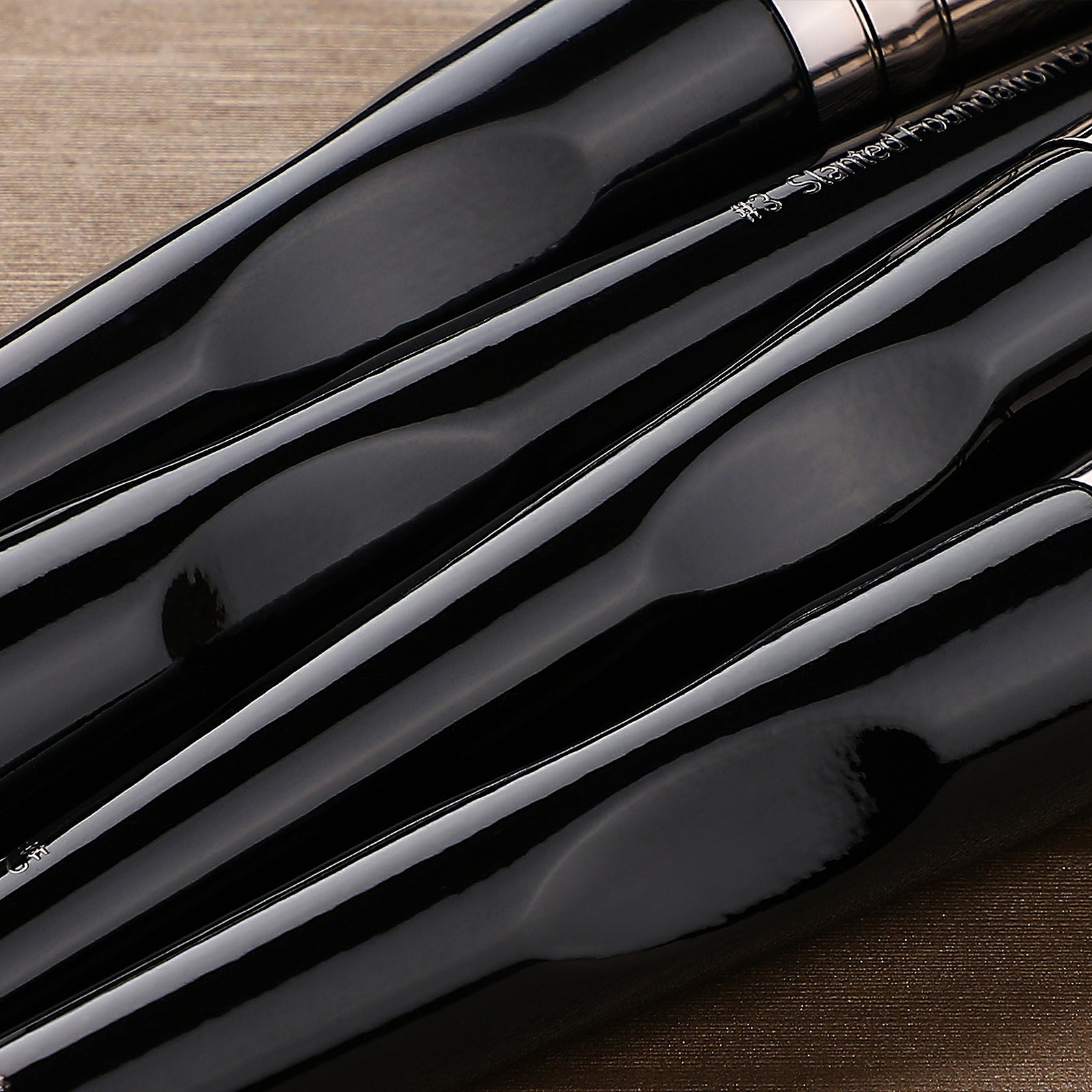 Black Swan Series - 21pcs Professional Makeup Brush Set