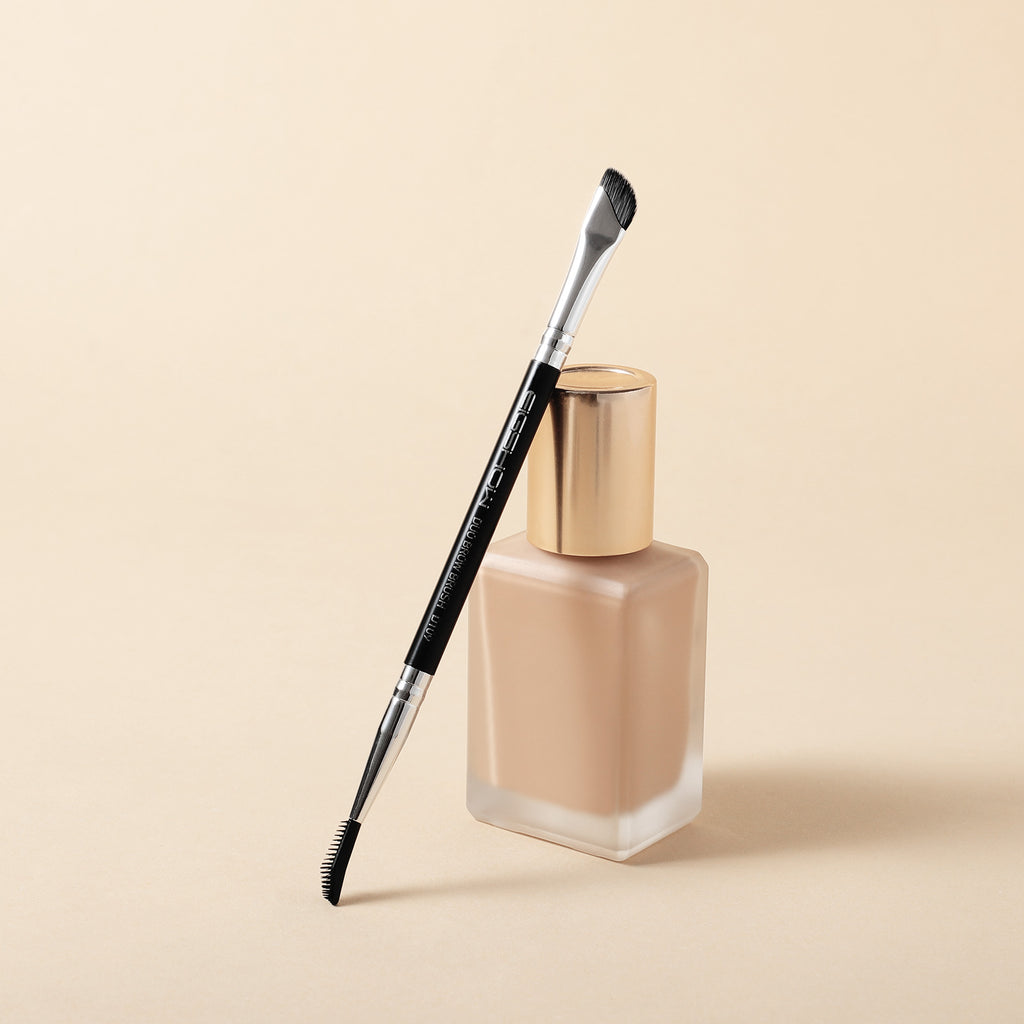 D109 Duo Brow Brush