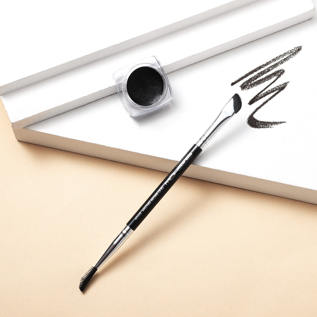 D109 Duo Brow Brush