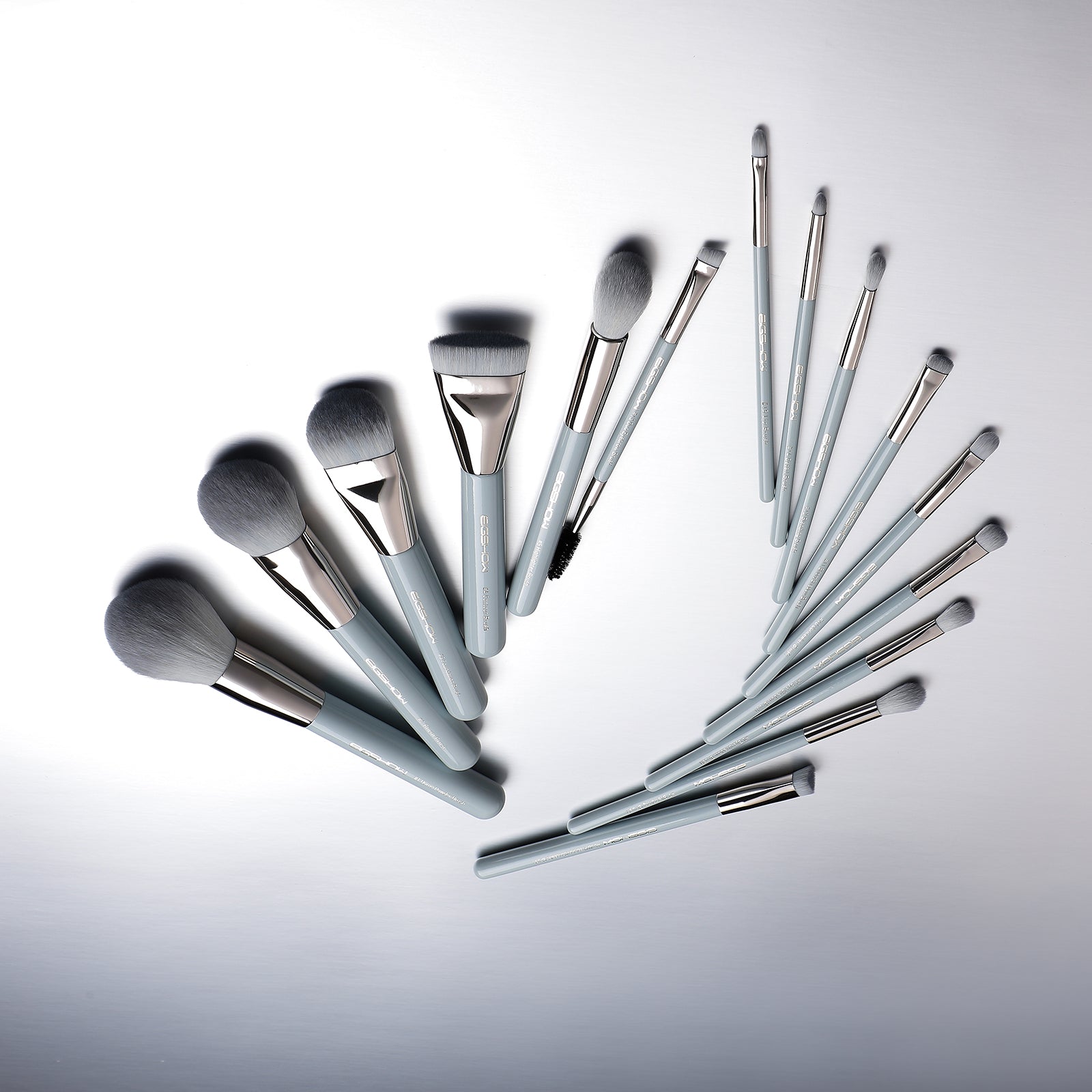 Jade Series – 15pcs Makeup Brush Kit – Baby Blue