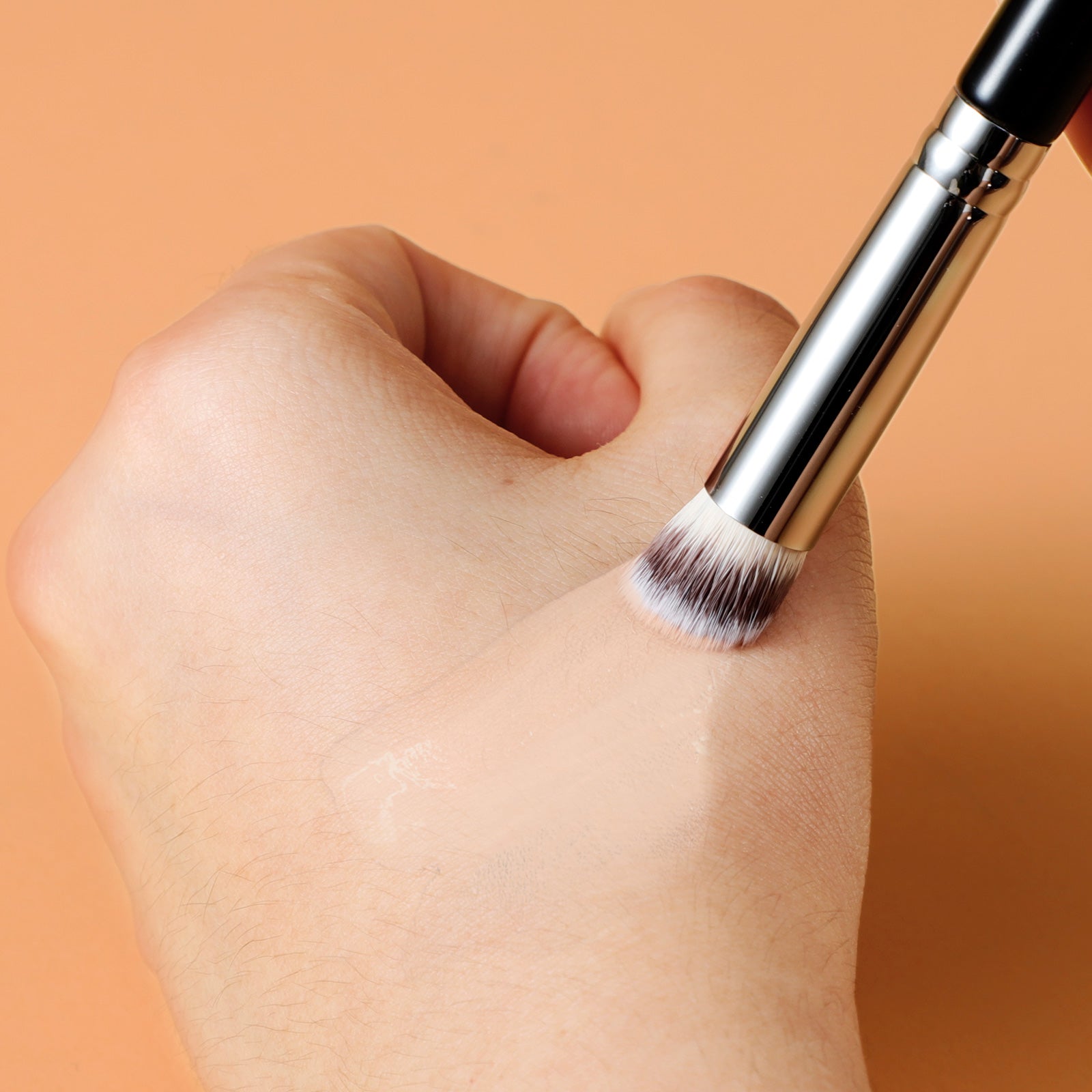 E873 CONCEALER BRUSH