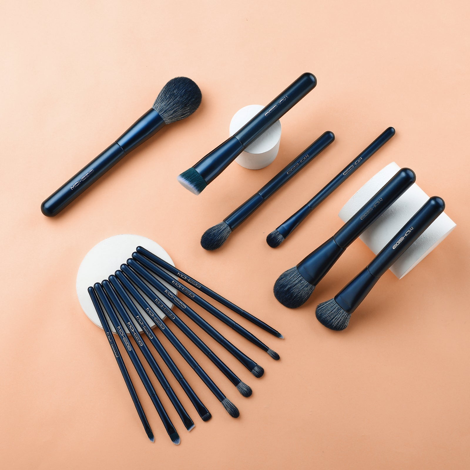 Jade Series – 15pcs Makeup Brush Kit – Tourmaline Blue
