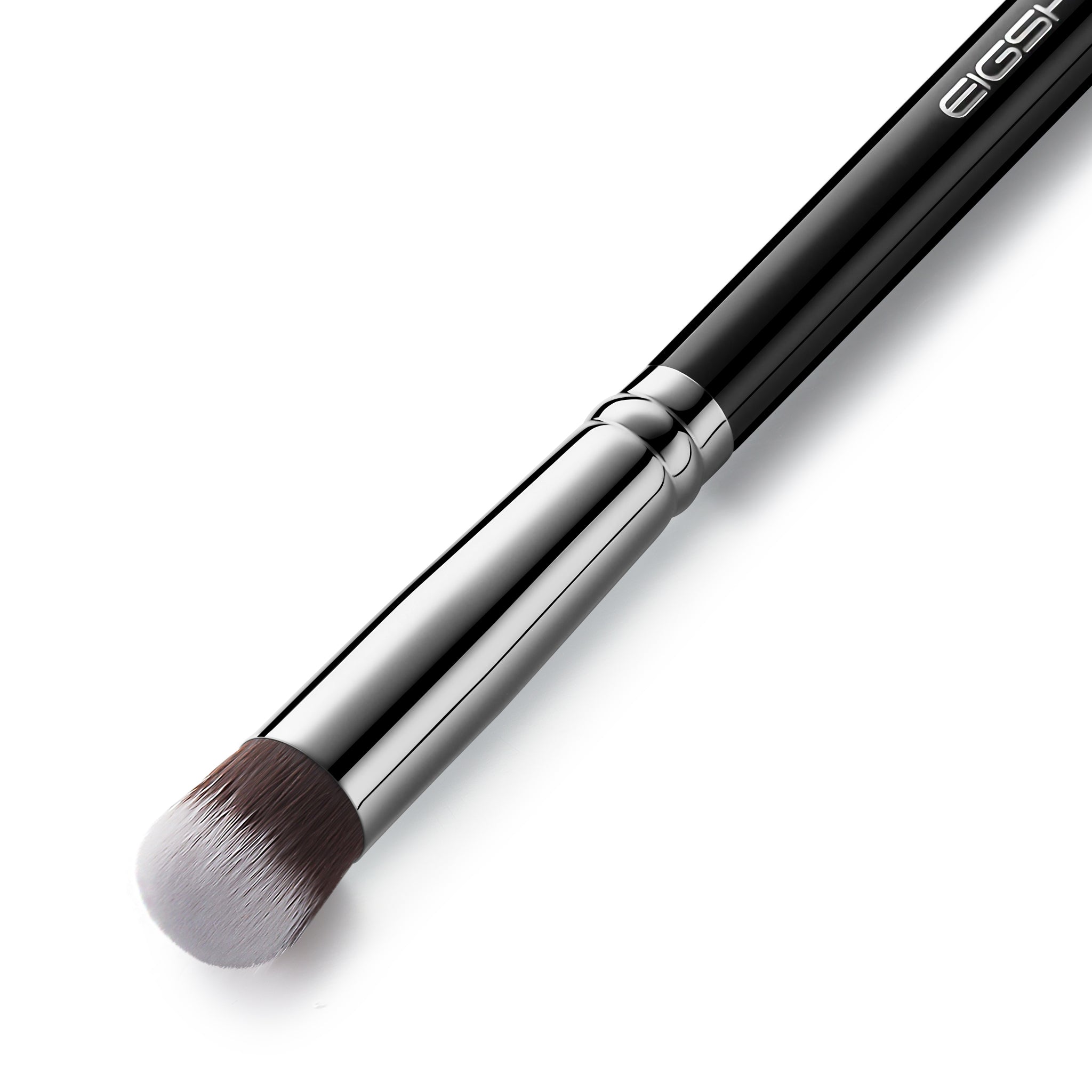E802 - LARGE CREASE BRUSH