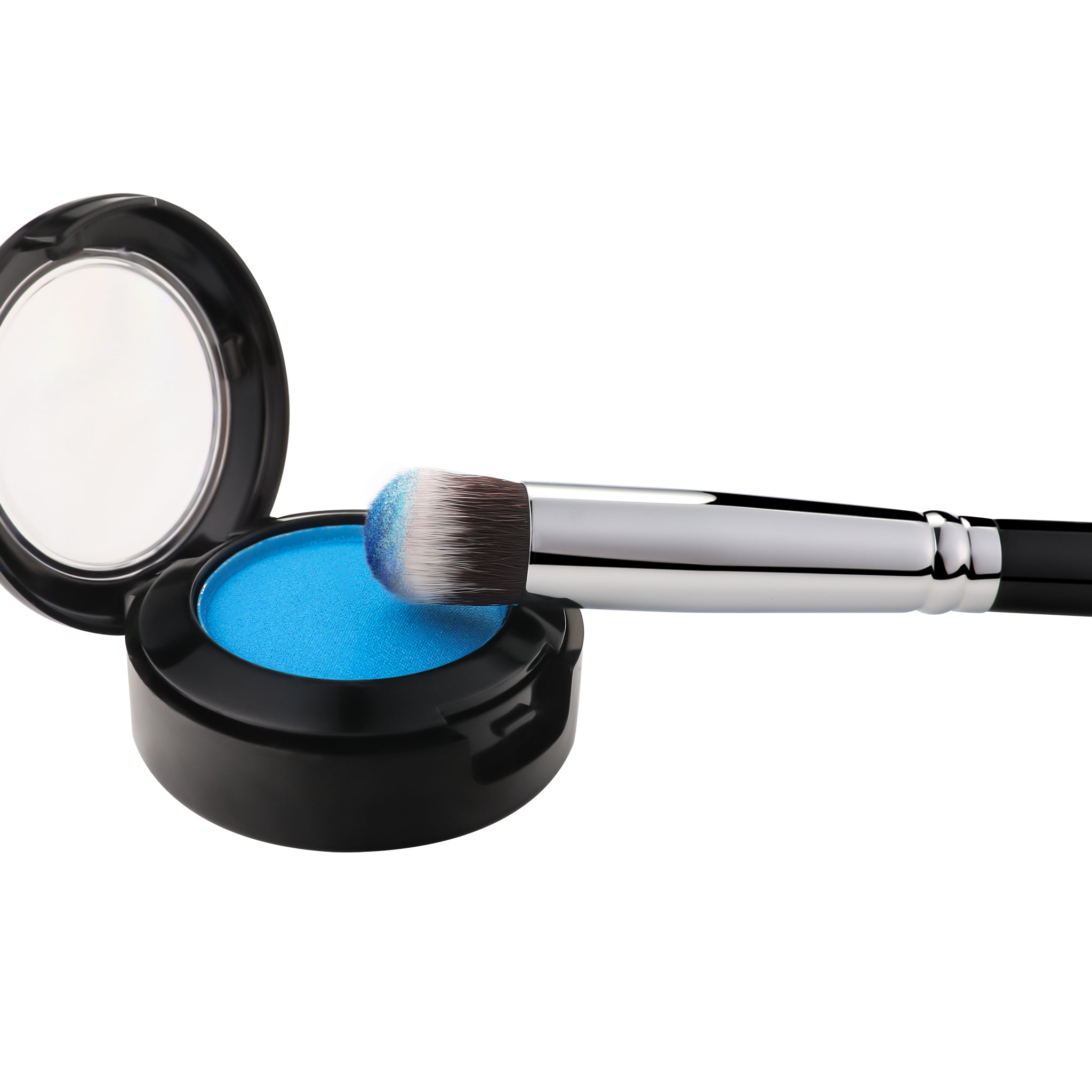 E802 - LARGE CREASE BRUSH