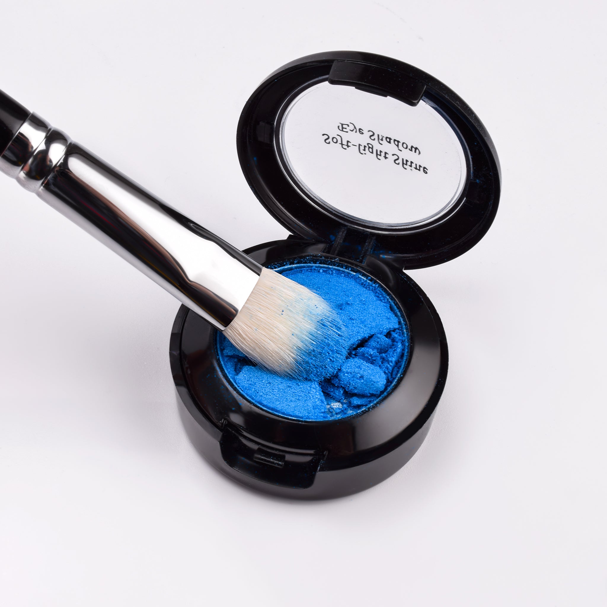 E804 - FLUFF BRUSH