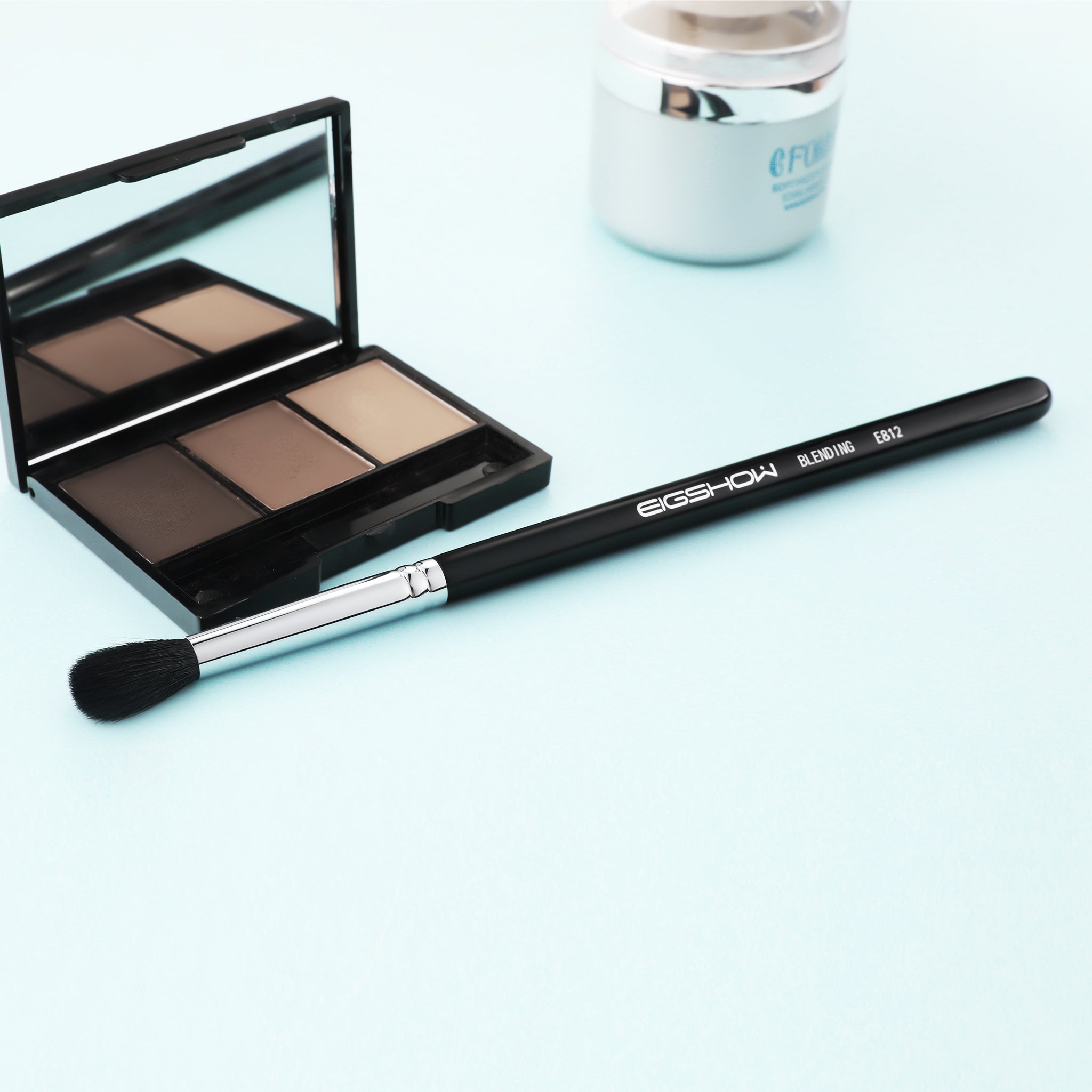 E812 - BLENDING BRUSH