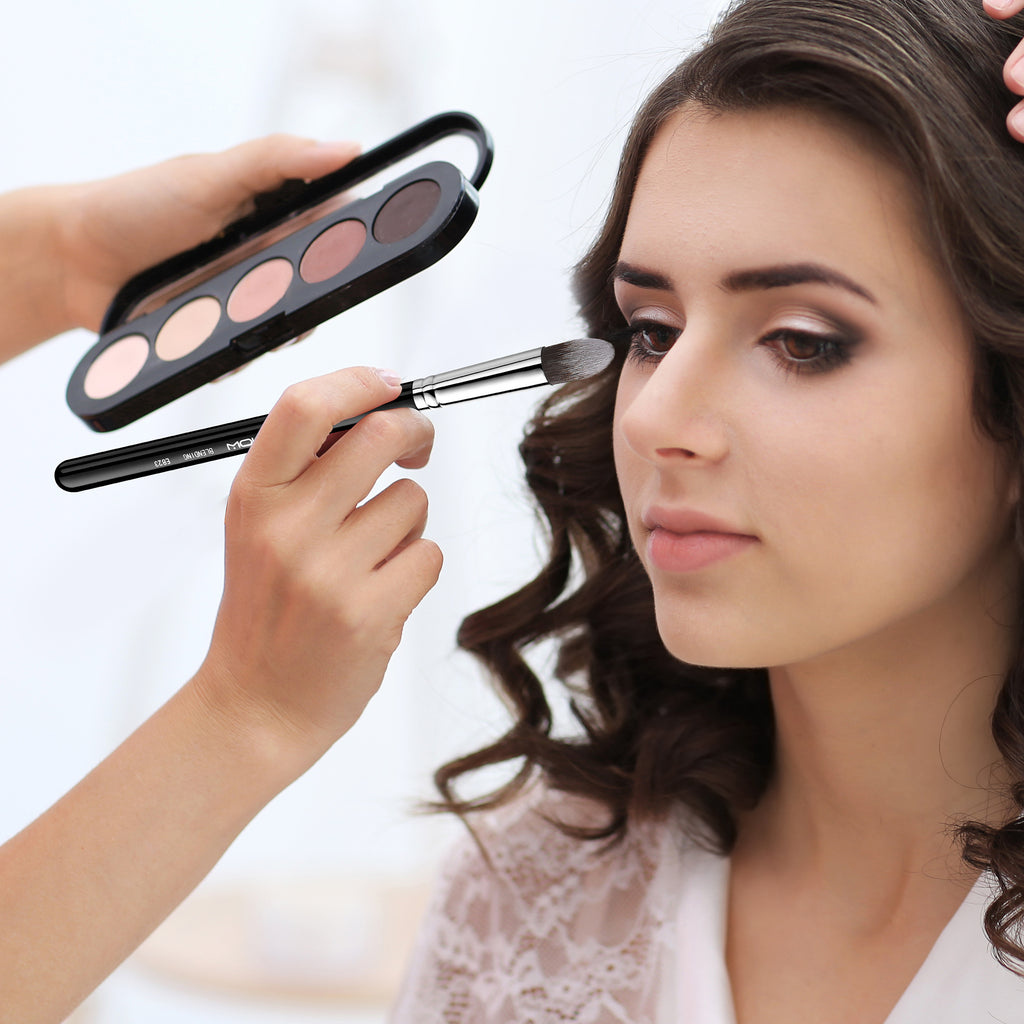 E823 - BLENDING BRUSH