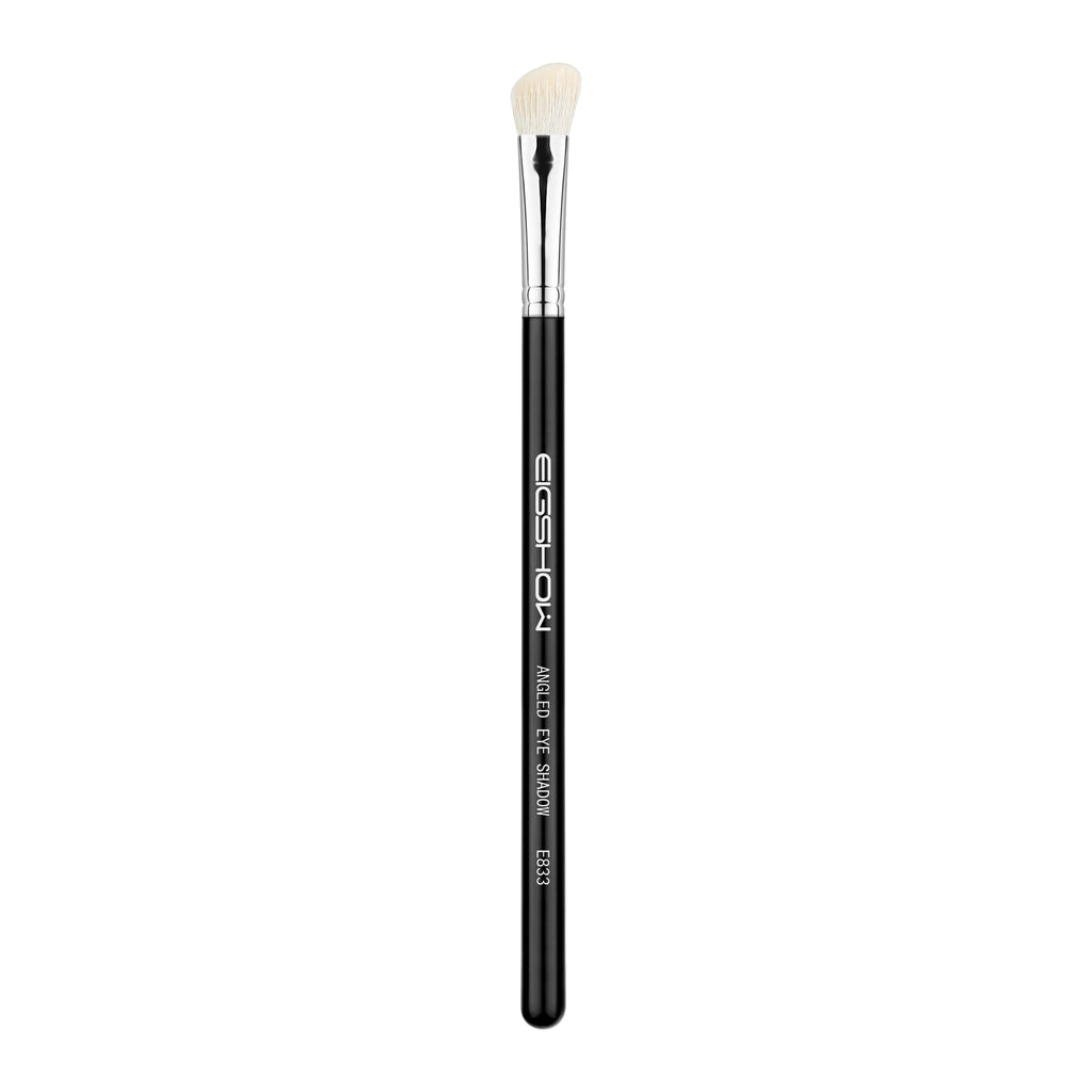 E833 - Angled Eyeshadow Brush