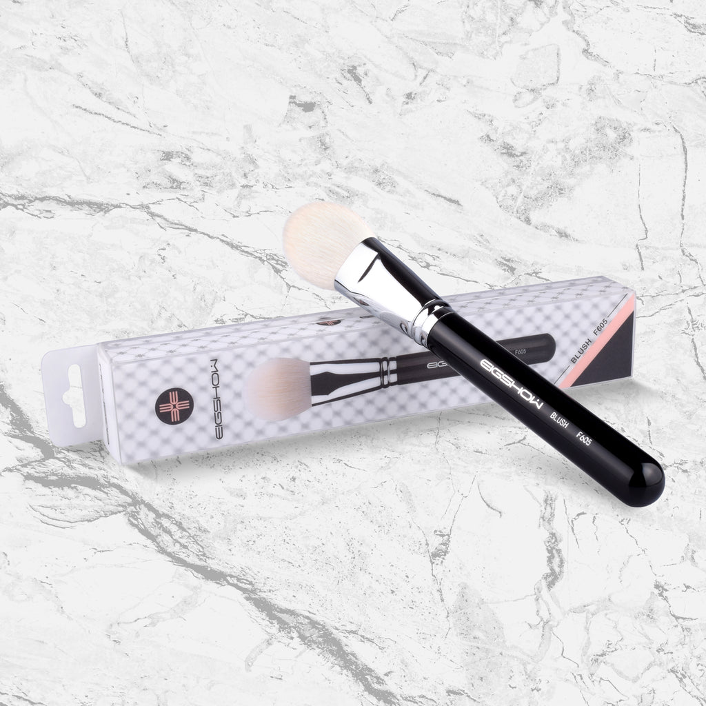 F605 - Blush Brush
