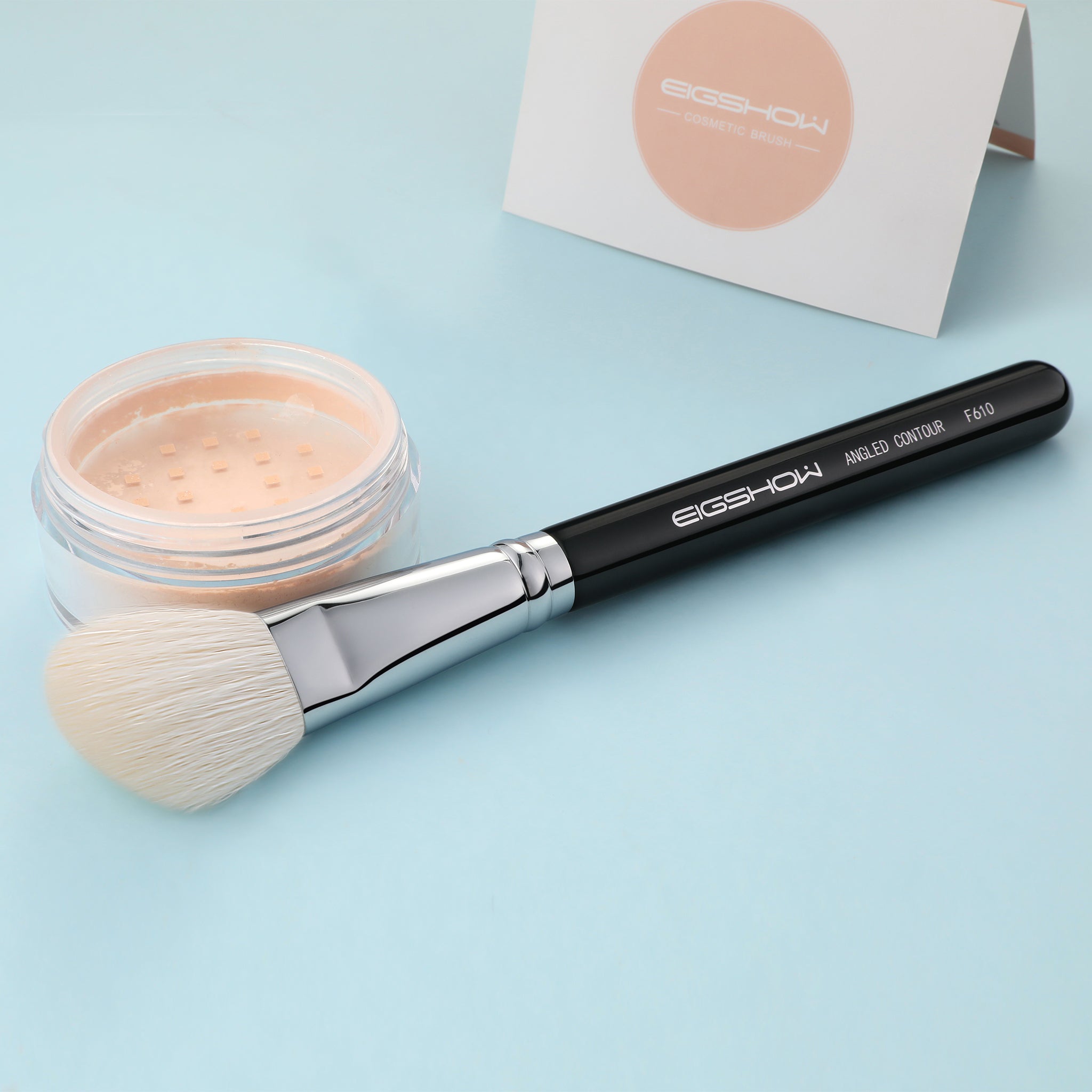 F610 - SMALL ANGLED CONTOUR BRUSH