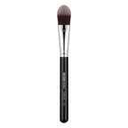 F615 - FLAT FOUNDATION BRUSH