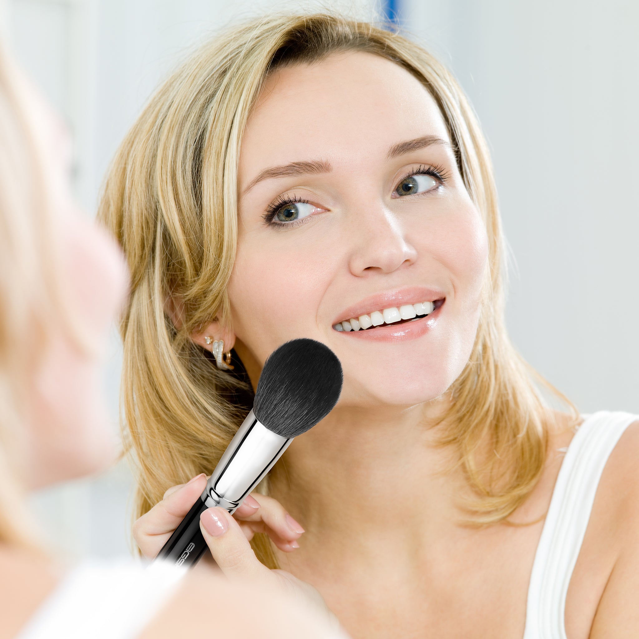 F620 - DOME POWDER BRUSH