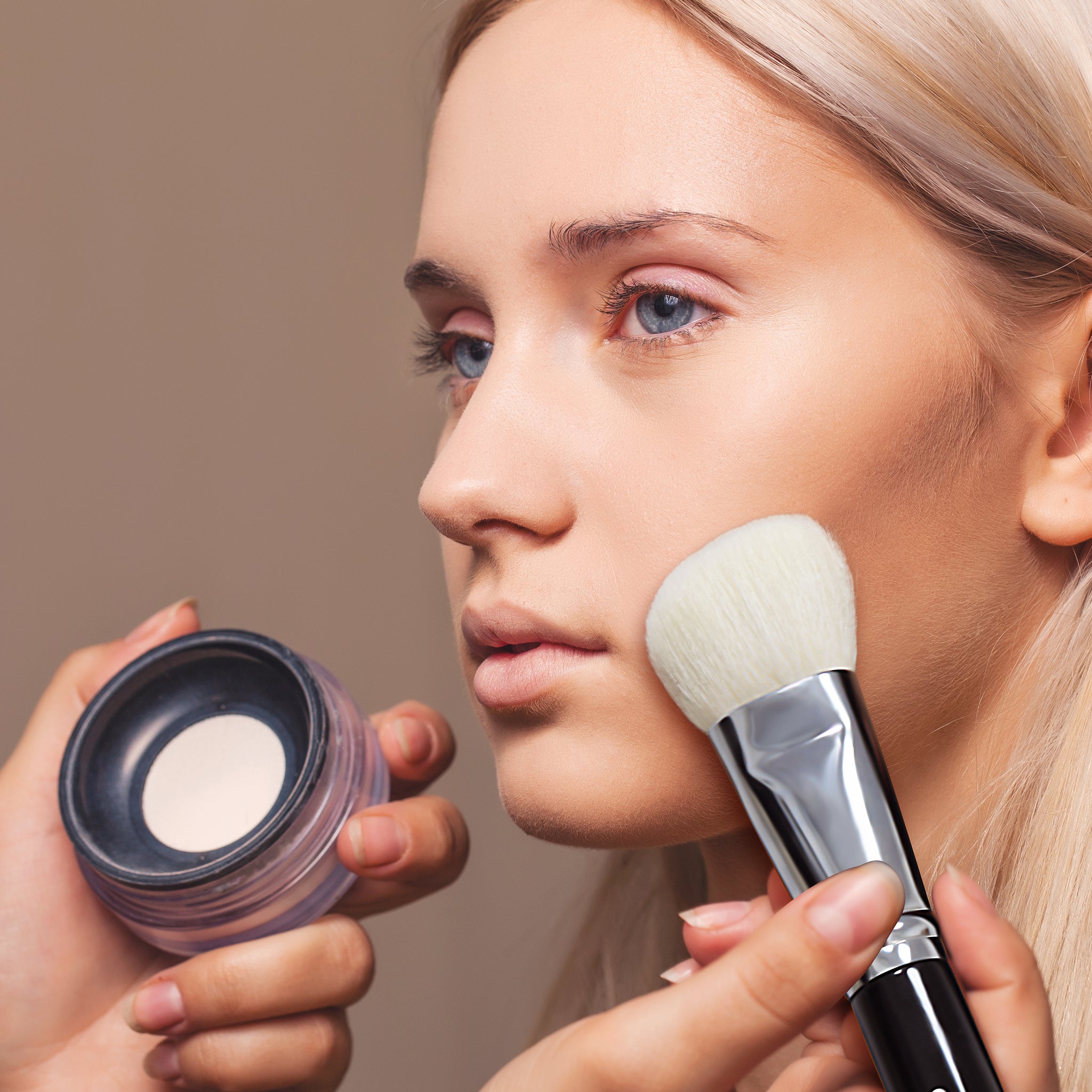F621 - Angled Contour Brush