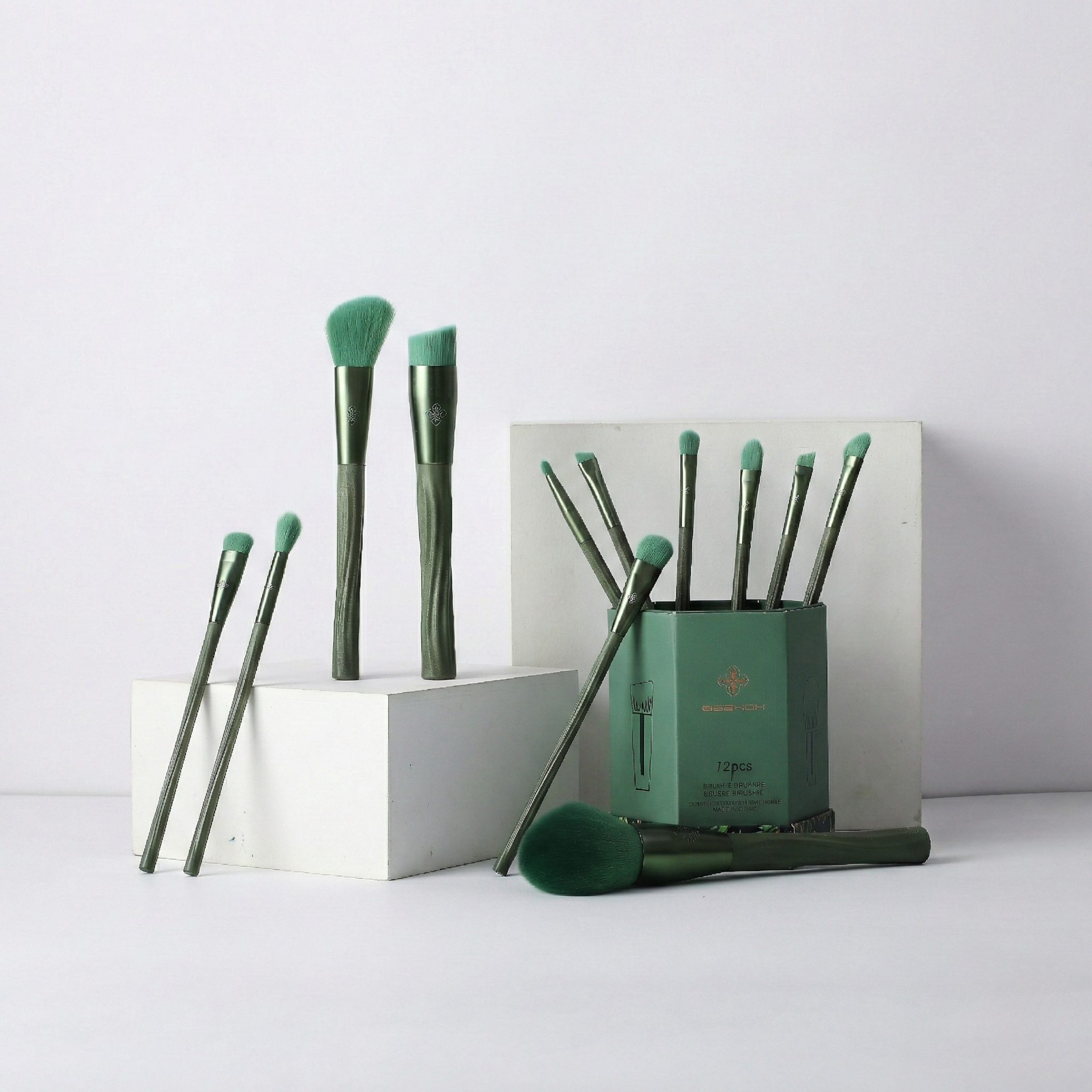 Sustainable Vegan Series - 12pcs EcoPro Tea Makeup Brush Kit